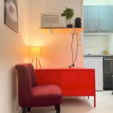 Appartamento Charming With Private Garden In Cadix *